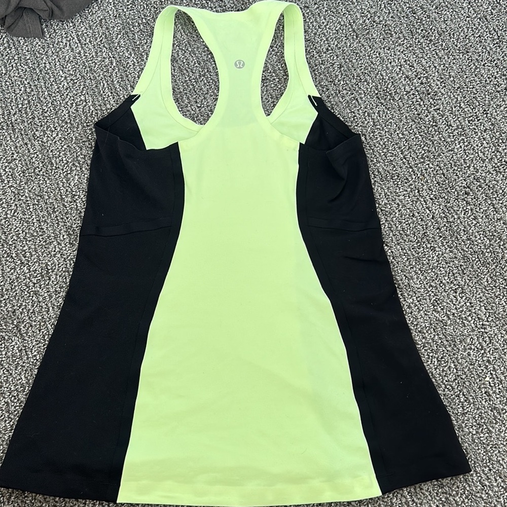 Lululemon green and black tank top